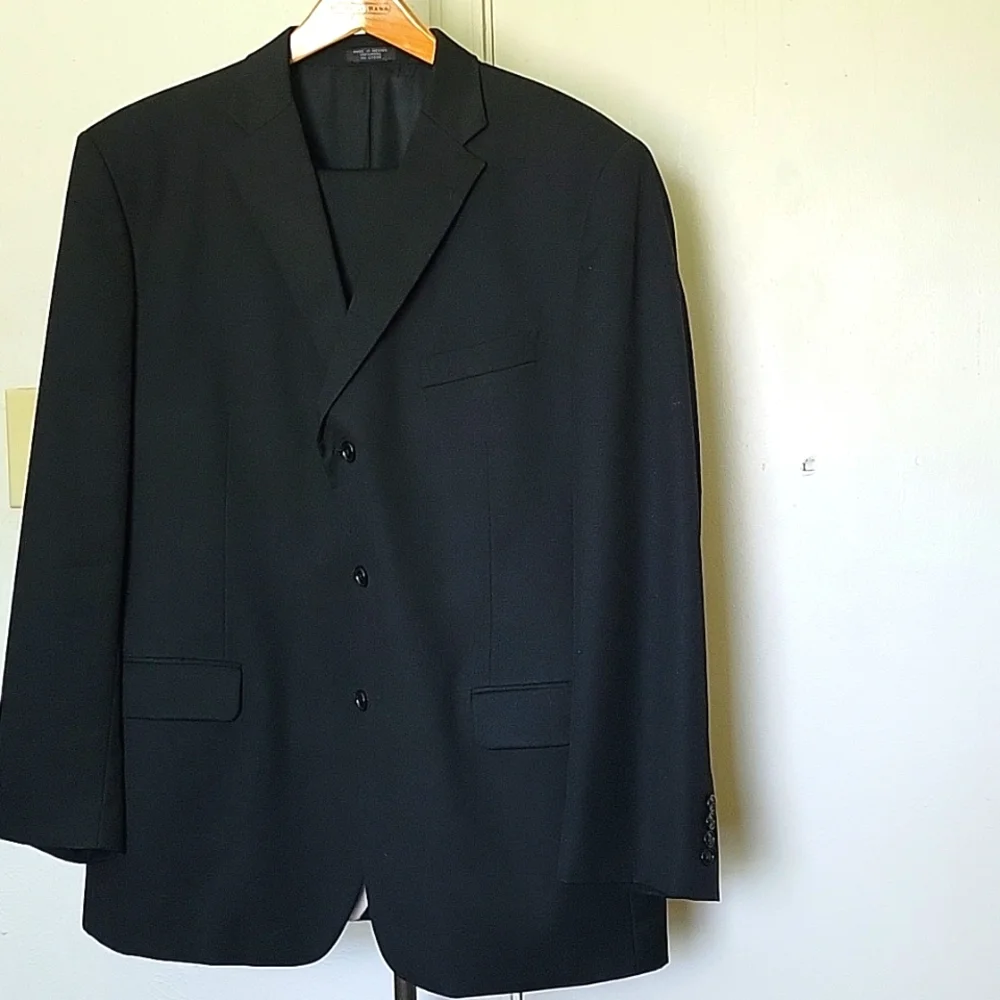 Jones New York Classic Men's Black 2 Piece Suit